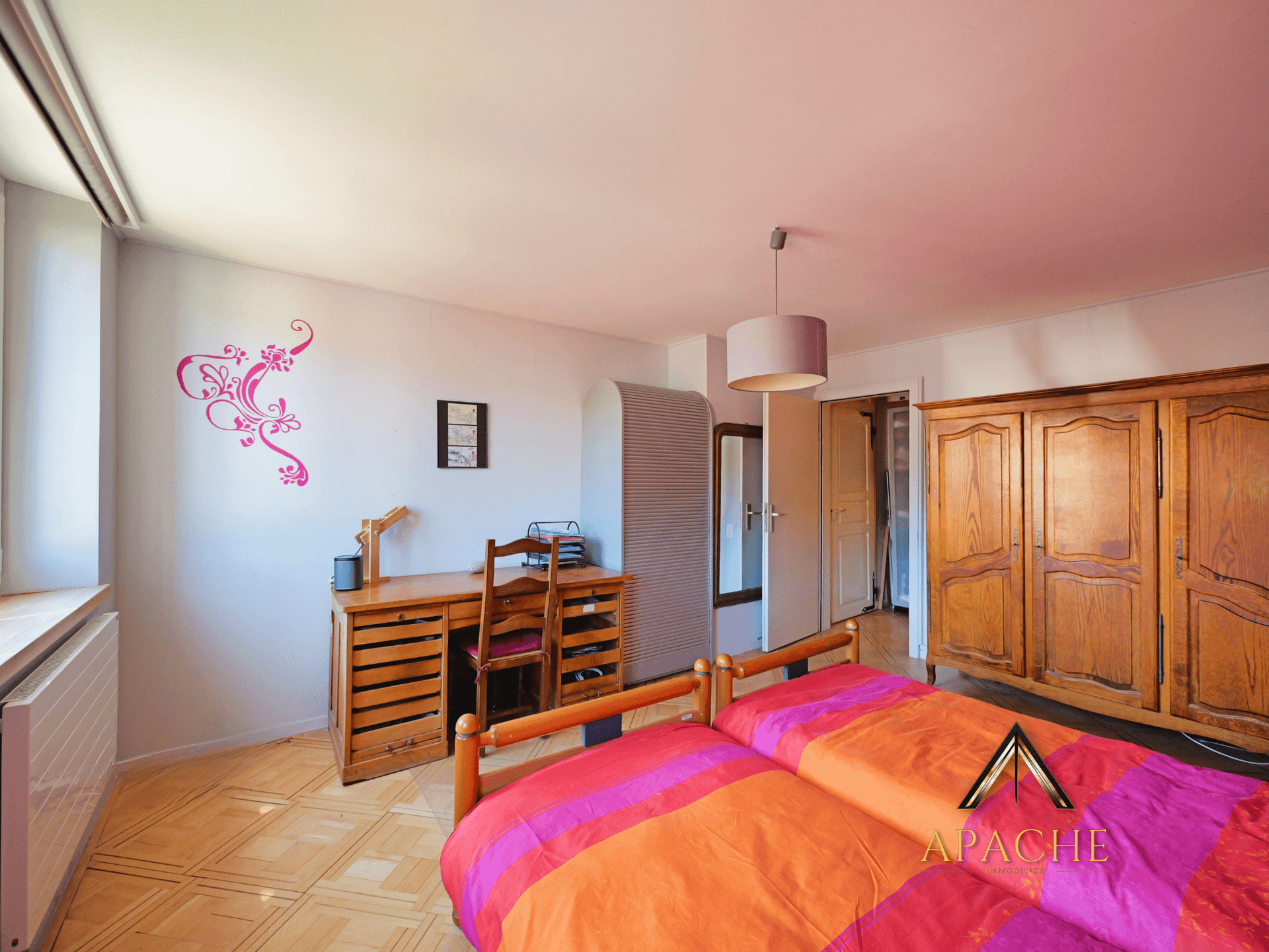 Un appartement de caractère aux volumes généreux - photo 5