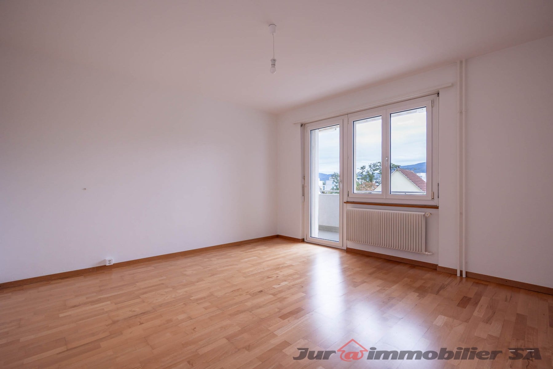Appartement de 3 pièces au rez-de-chaussée - photo 3