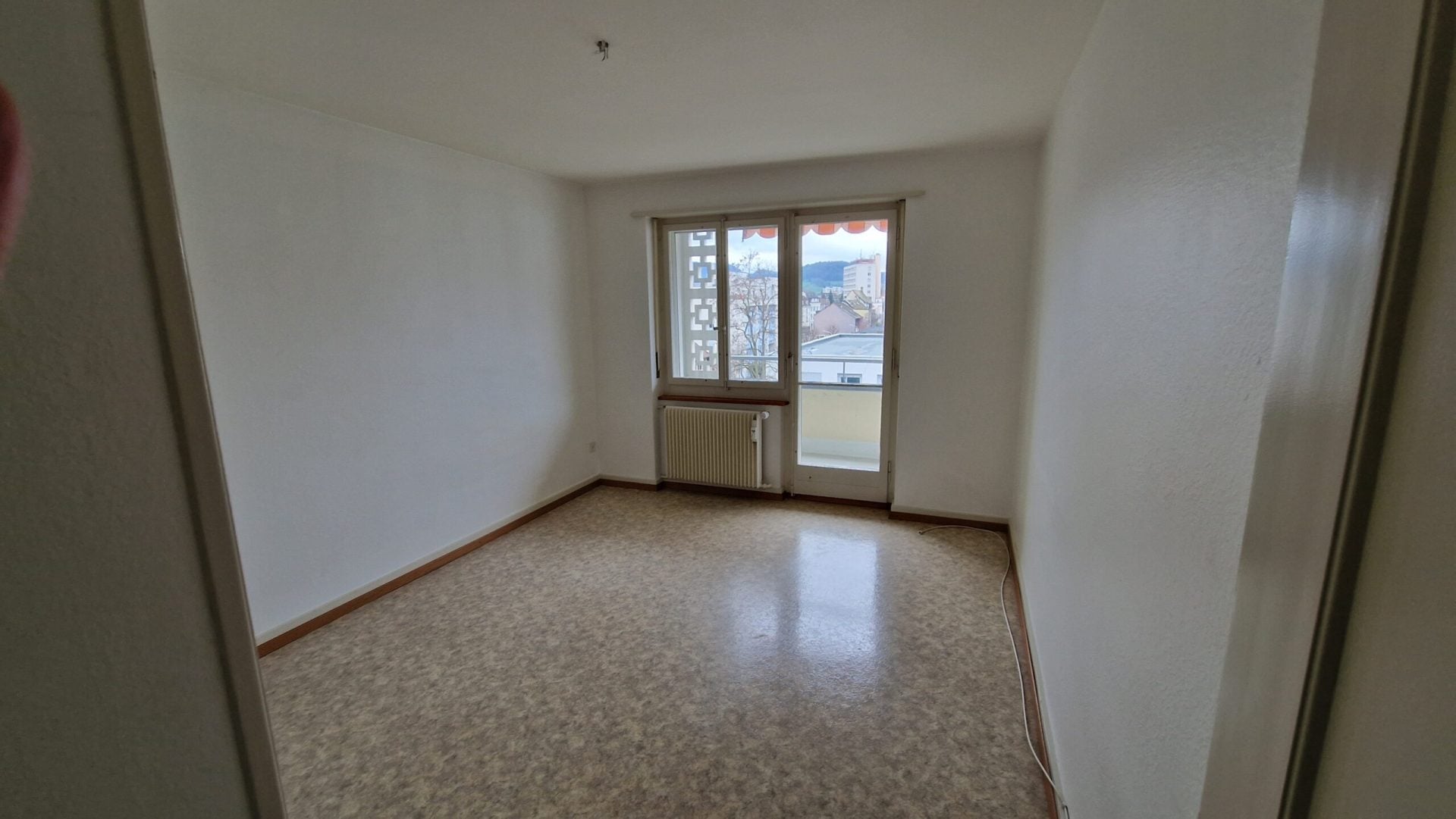 Appartement de 2.5 pièces au 5ème étage au centre de Delémont - photo 4
