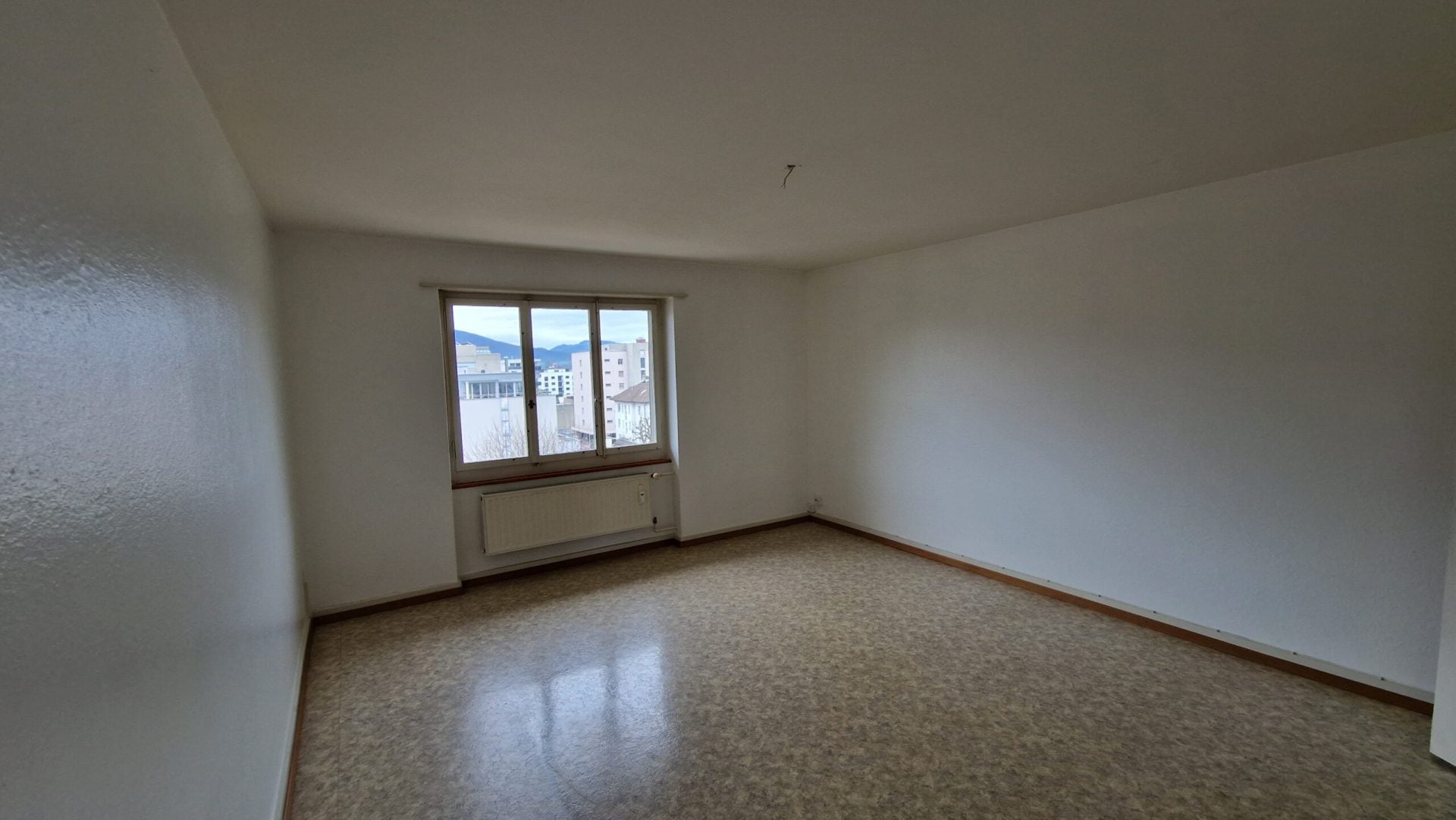 Appartement de 2.5 pièces au 5ème étage au centre de Delémont - photo 3