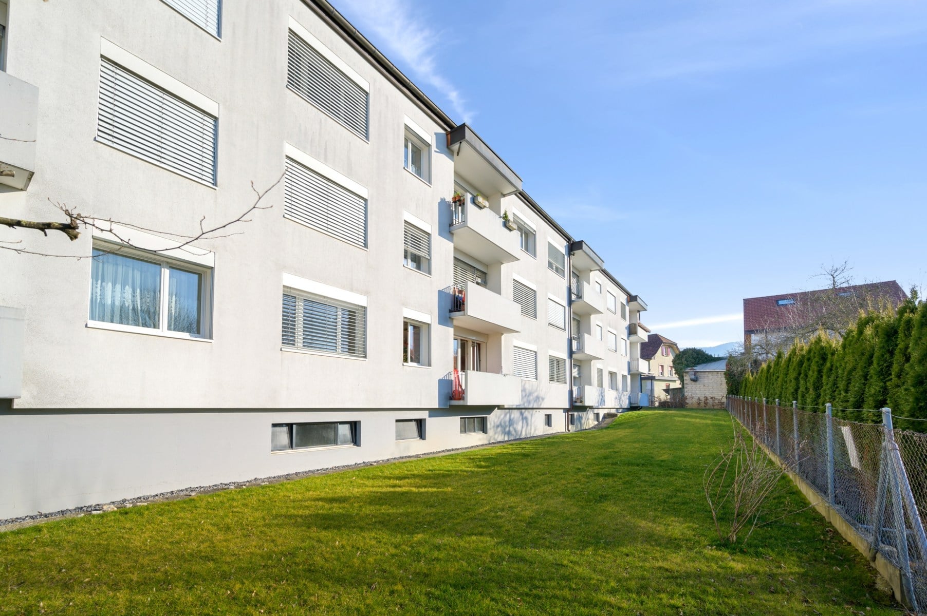 Appartement de 4 pièces au 2ème étage - photo 2