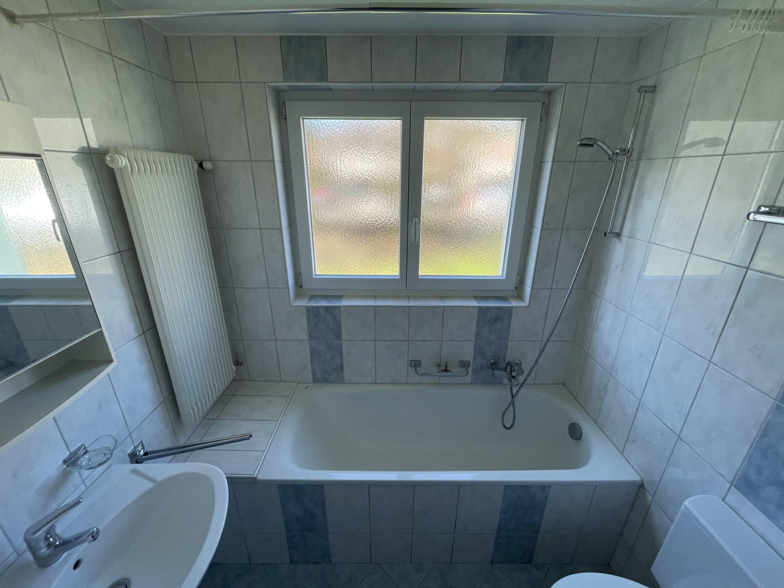Appartement de 3 pièces au rez-de-chaussée supérieur - photo 4