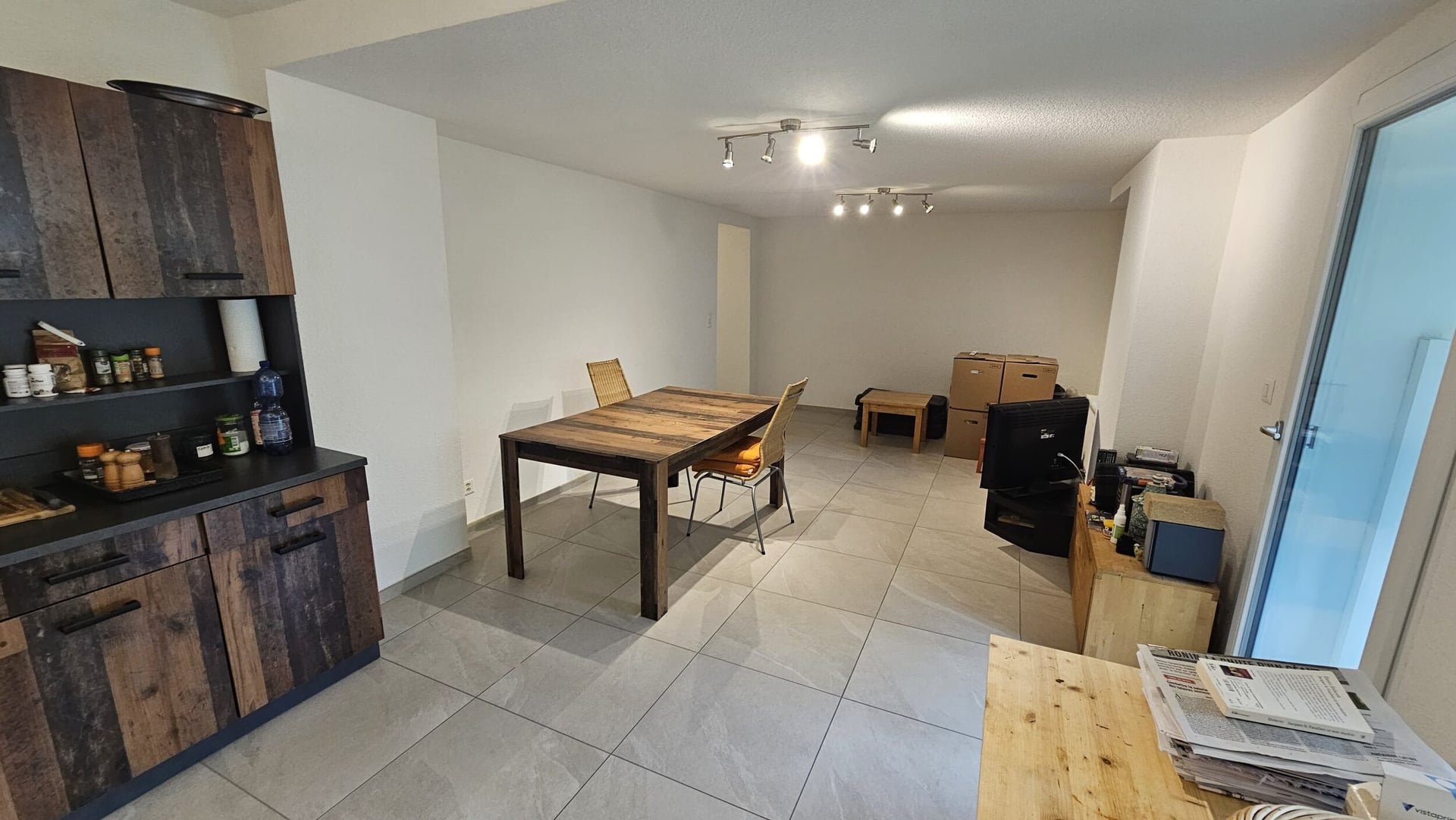 À louer à Soyhières appartement de 3.5 pièces avec terrasse - photo 2