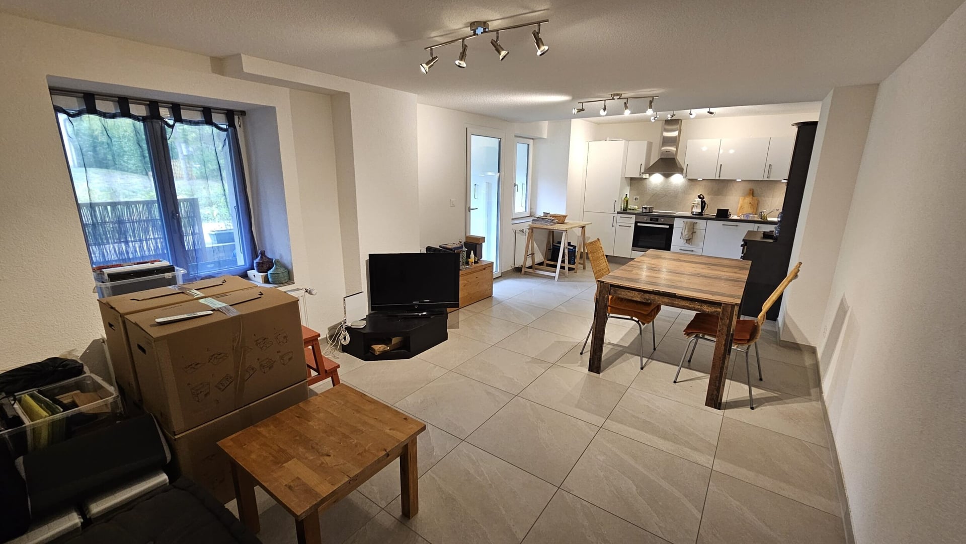 À louer à Soyhières appartement de 3.5 pièces avec terrasse - photo 3