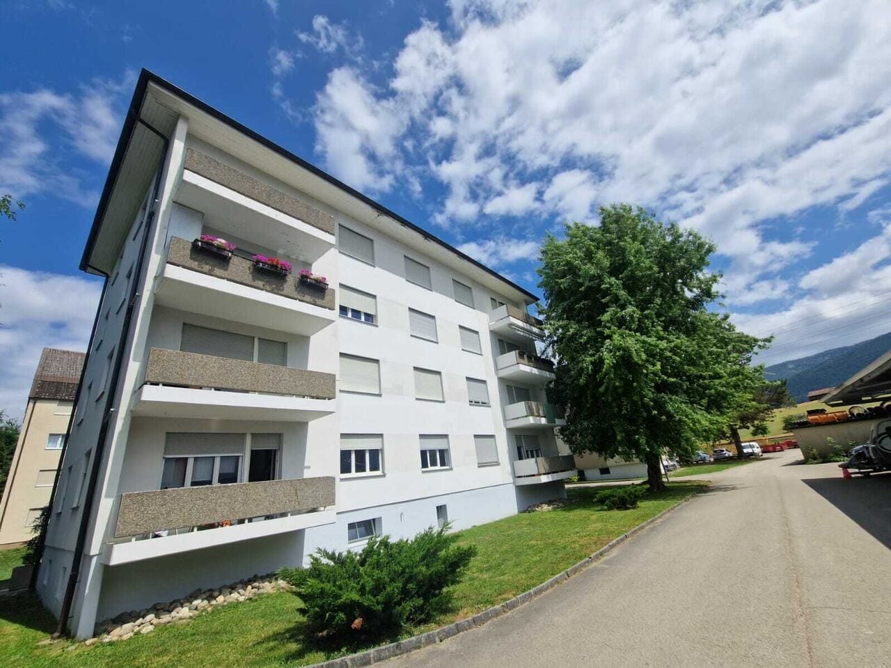 Situé à Courtételle appartement de 3.5 pièces au 4ème étage à louer - photo 1