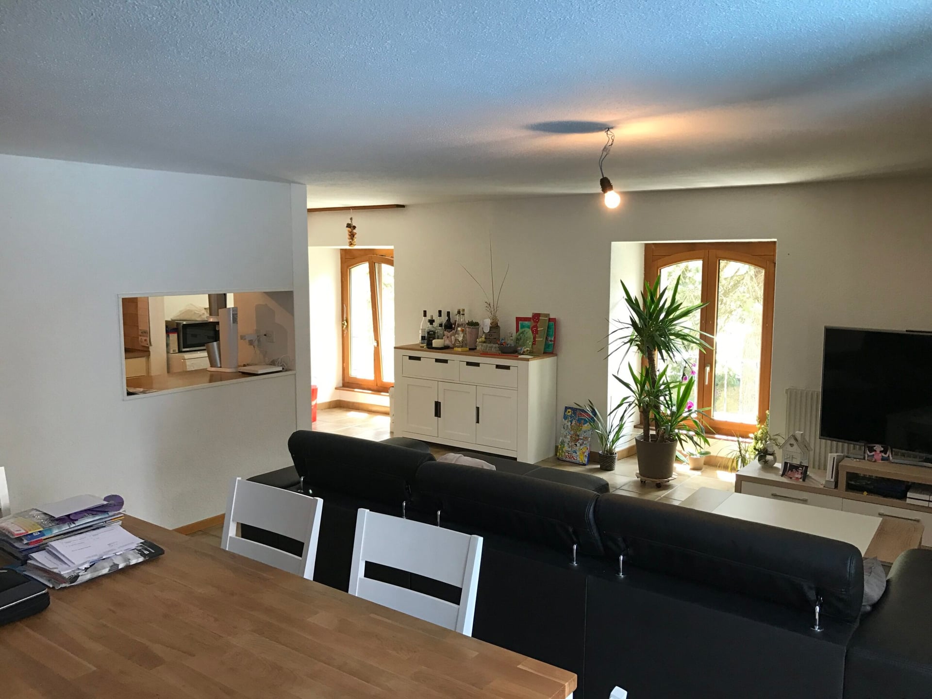 Appartement de 4.5 pièces au 1er étage à Berlincourt à louer - photo 3