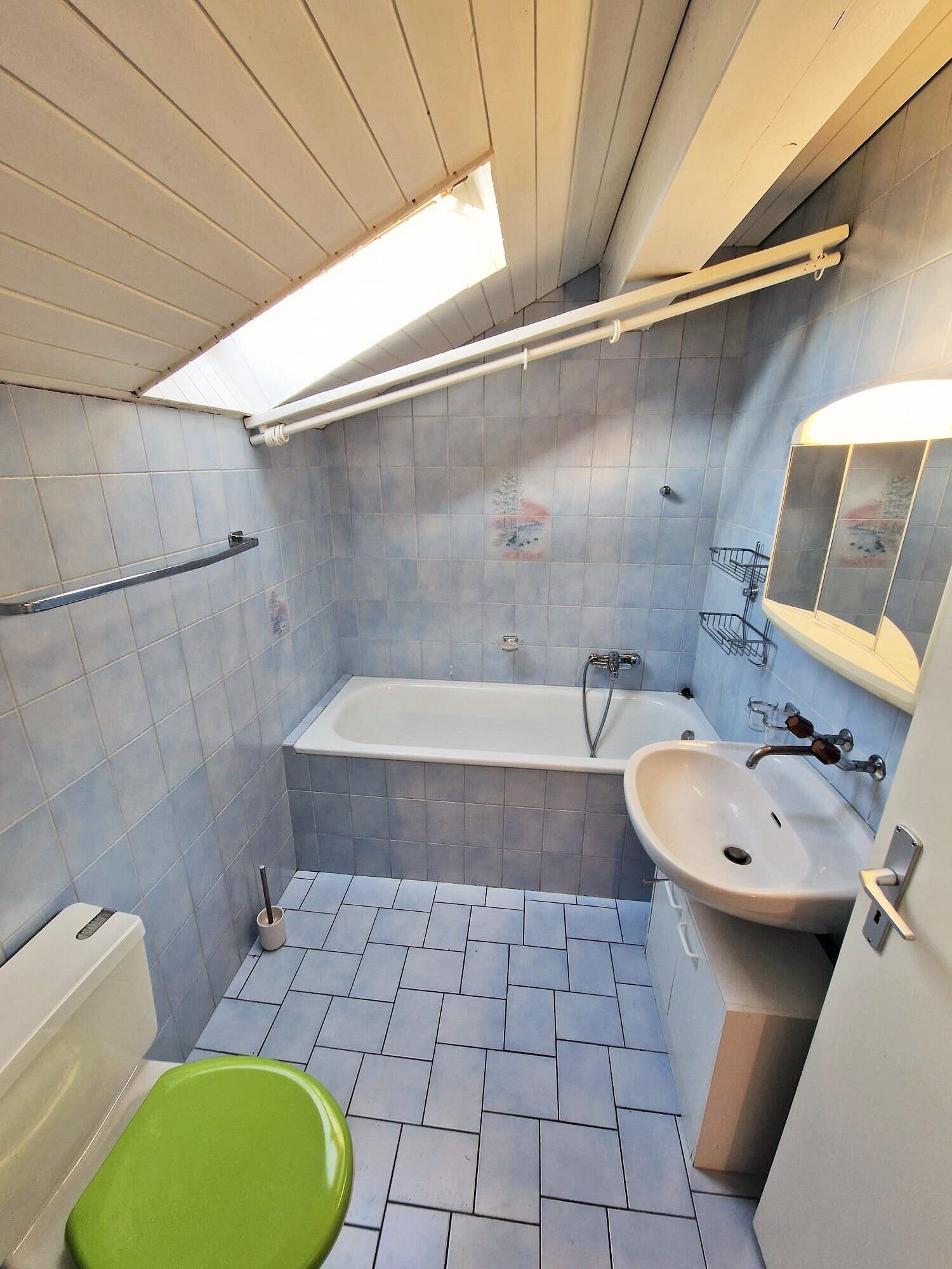 Appartement de 2.5 pièces au 2ème étage à Berlincourt à louer - photo 5
