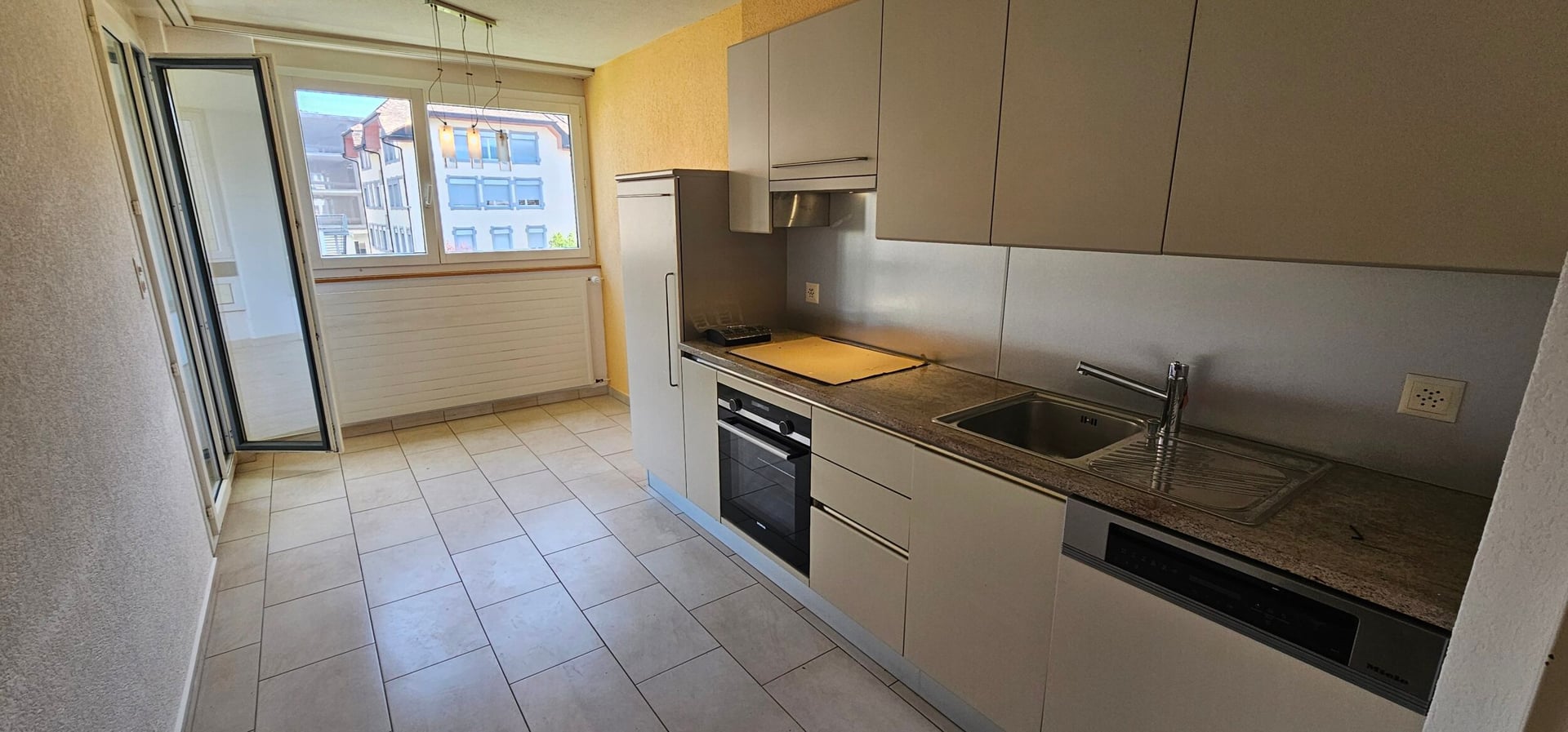 À louer à Delémont appartement de 3.5 pièces au 2ème étage - photo 1