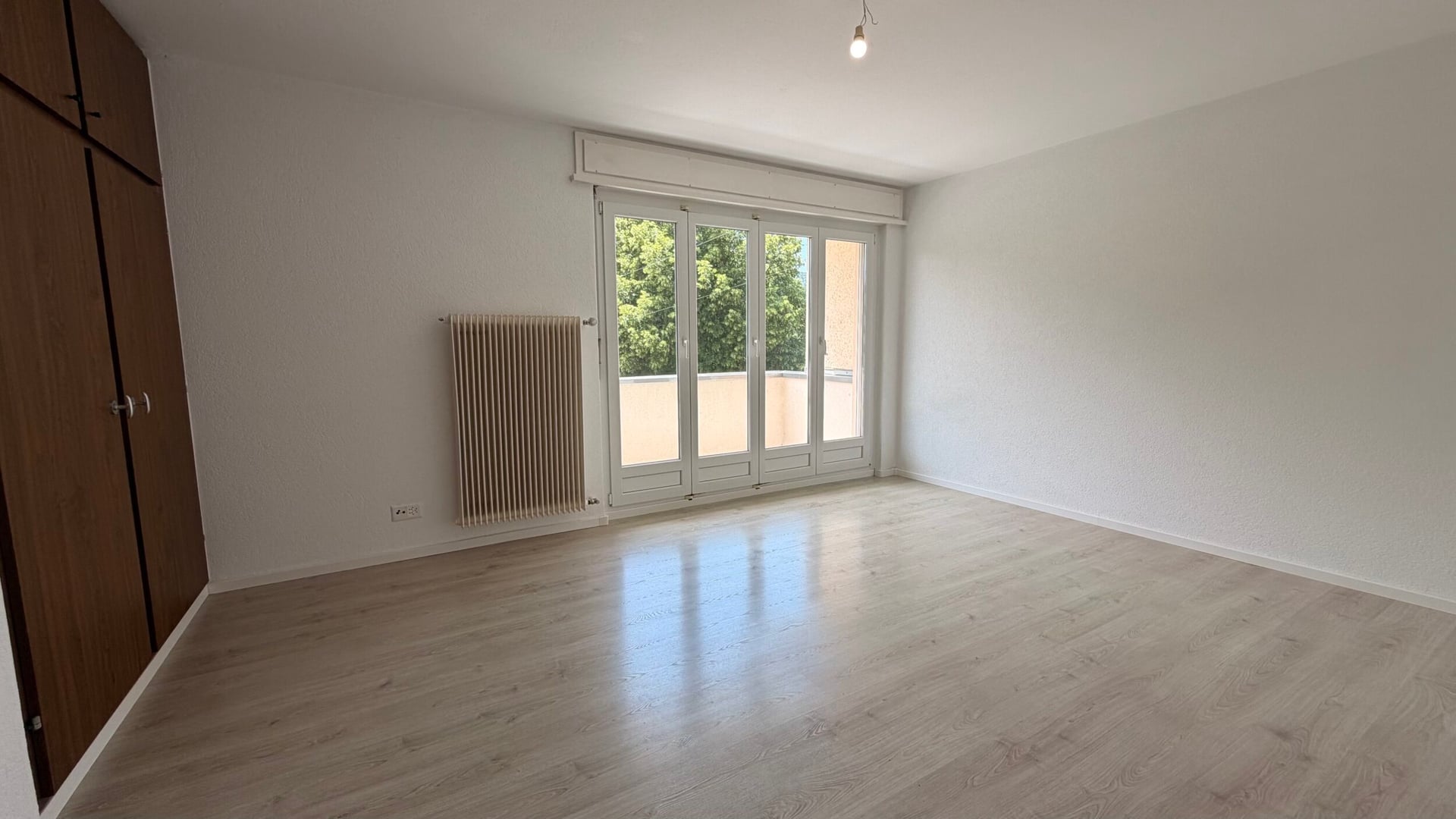 A louer charmante maison de 8 pièces avec jardin à Asuel - photo 3