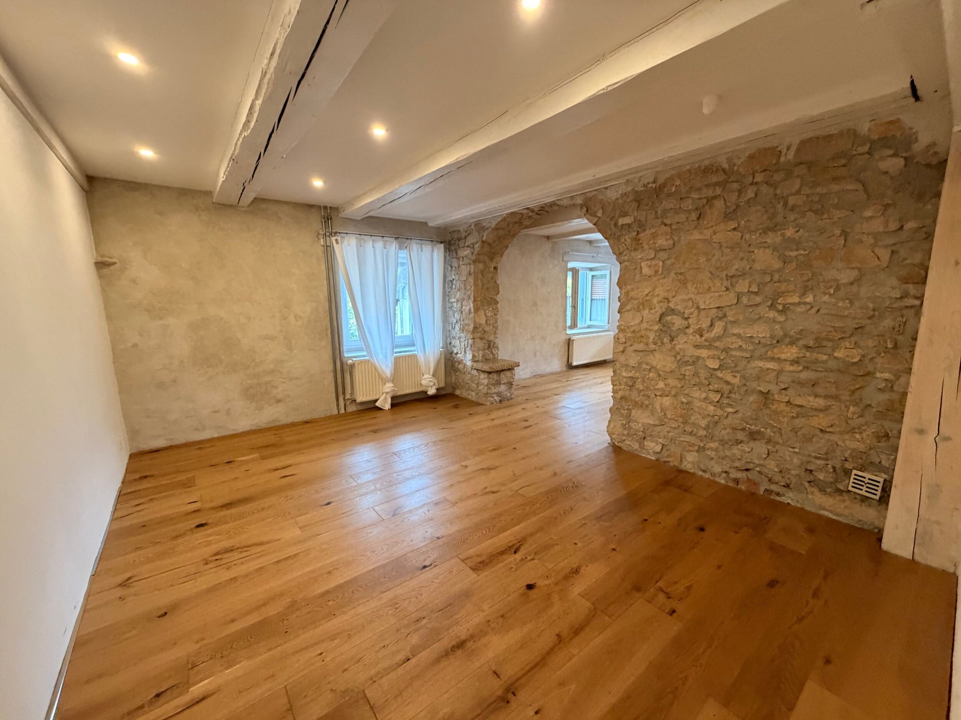 A louer charmant appartement de 3,5 pièces avec terrasse à Asuel - photo 2