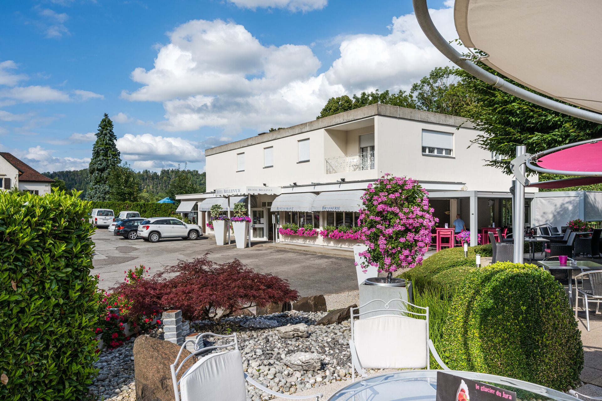 Hôtel-restaurant sur grande parcelle à vendre à Porrentruy - photo 1