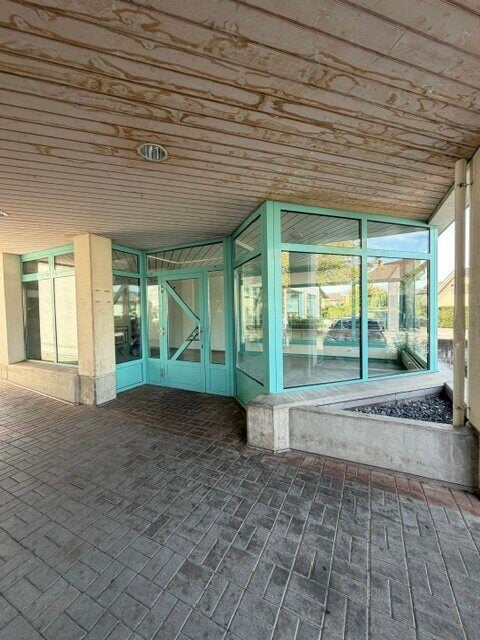 Surface commerciale de ~80 m²au rez à vendre à Bassecourt - photo 3