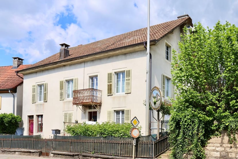 À Boncourt à vendre immeuble de rendement de 3 unités locatives - photo 1