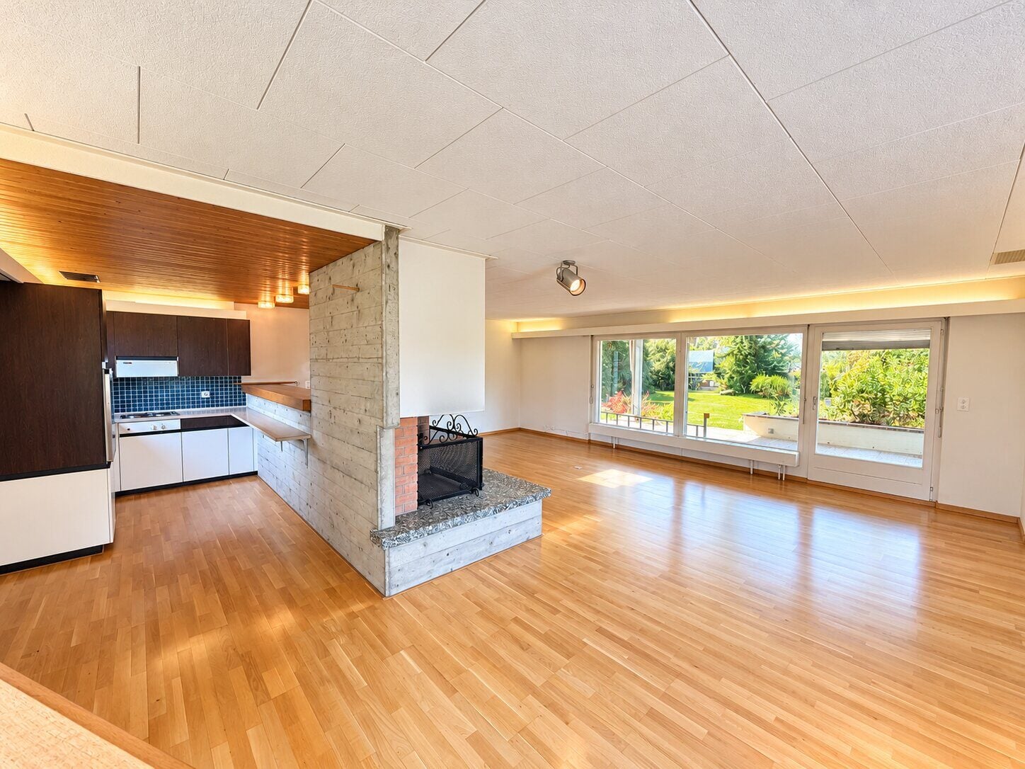Une grande propriété de 8.5 pièces à vendre à Courtedoux - photo 3
