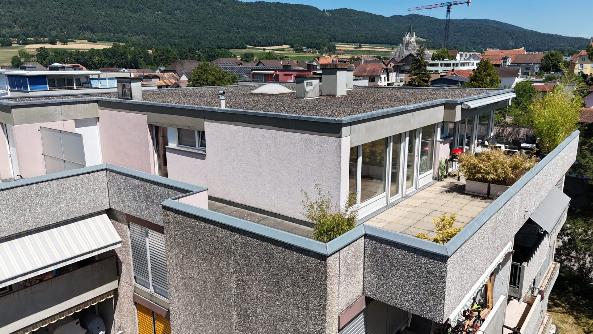 À vendre à Courroux attique de 6.5 pièces avec terrasse panoramique - photo 2