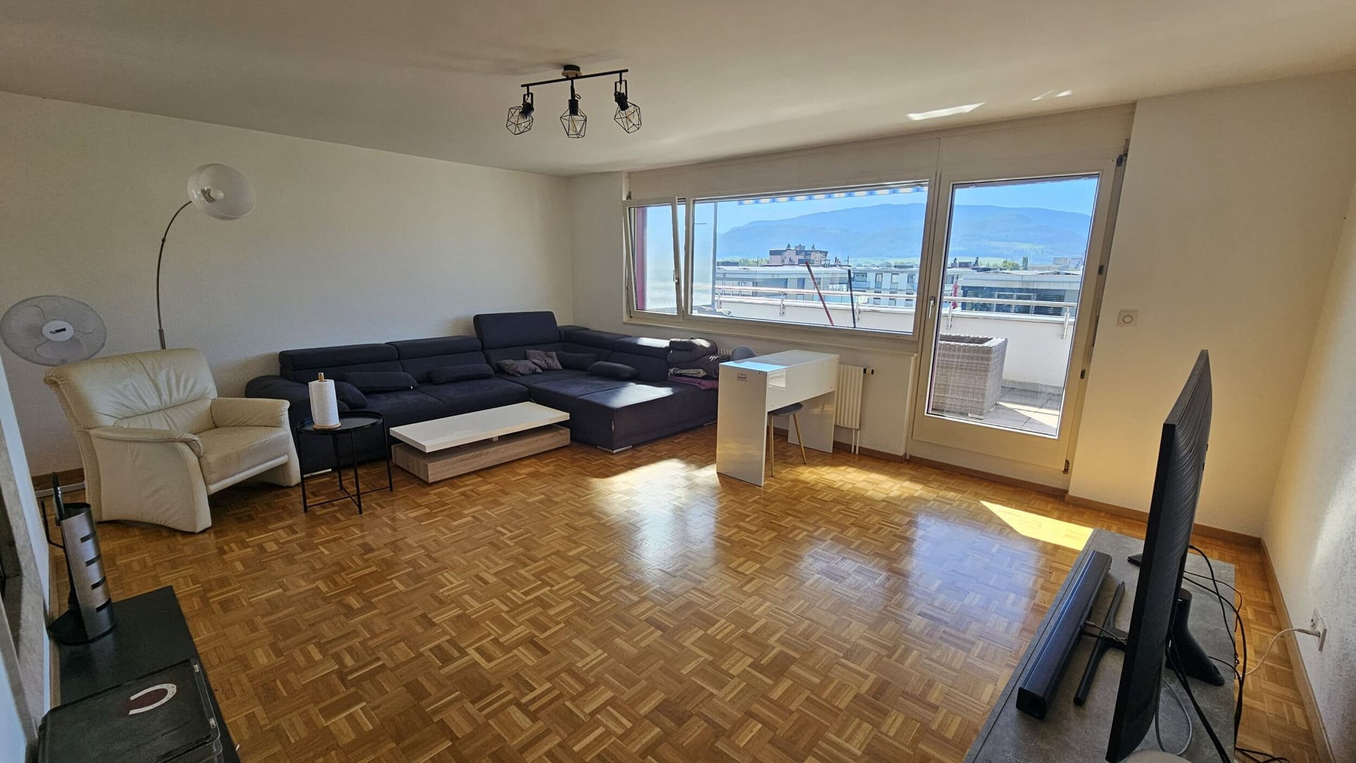 À vendre à Delémont attique de 6 pièces avec terrasse panoramique - photo 5
