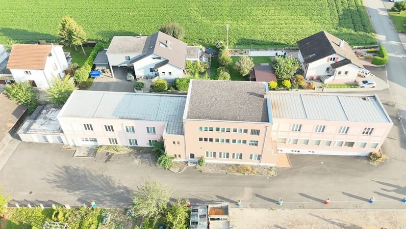 Usine avec 2 appartements à vendre à Courfaivre - photo 3