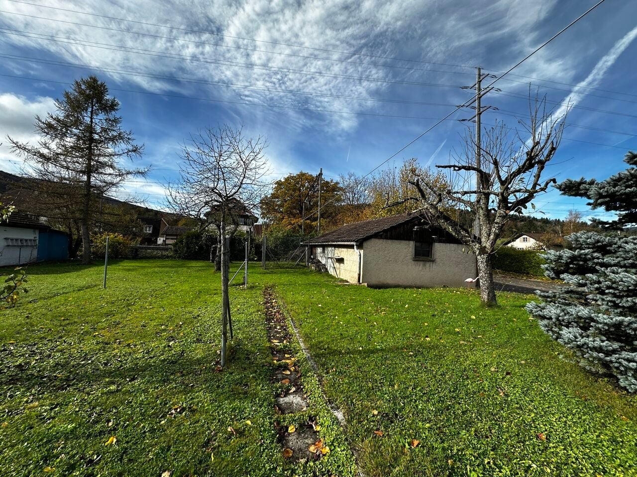 Maison familiale à rénover de 6.5 pièces à vendre à Courrendlin - photo 2