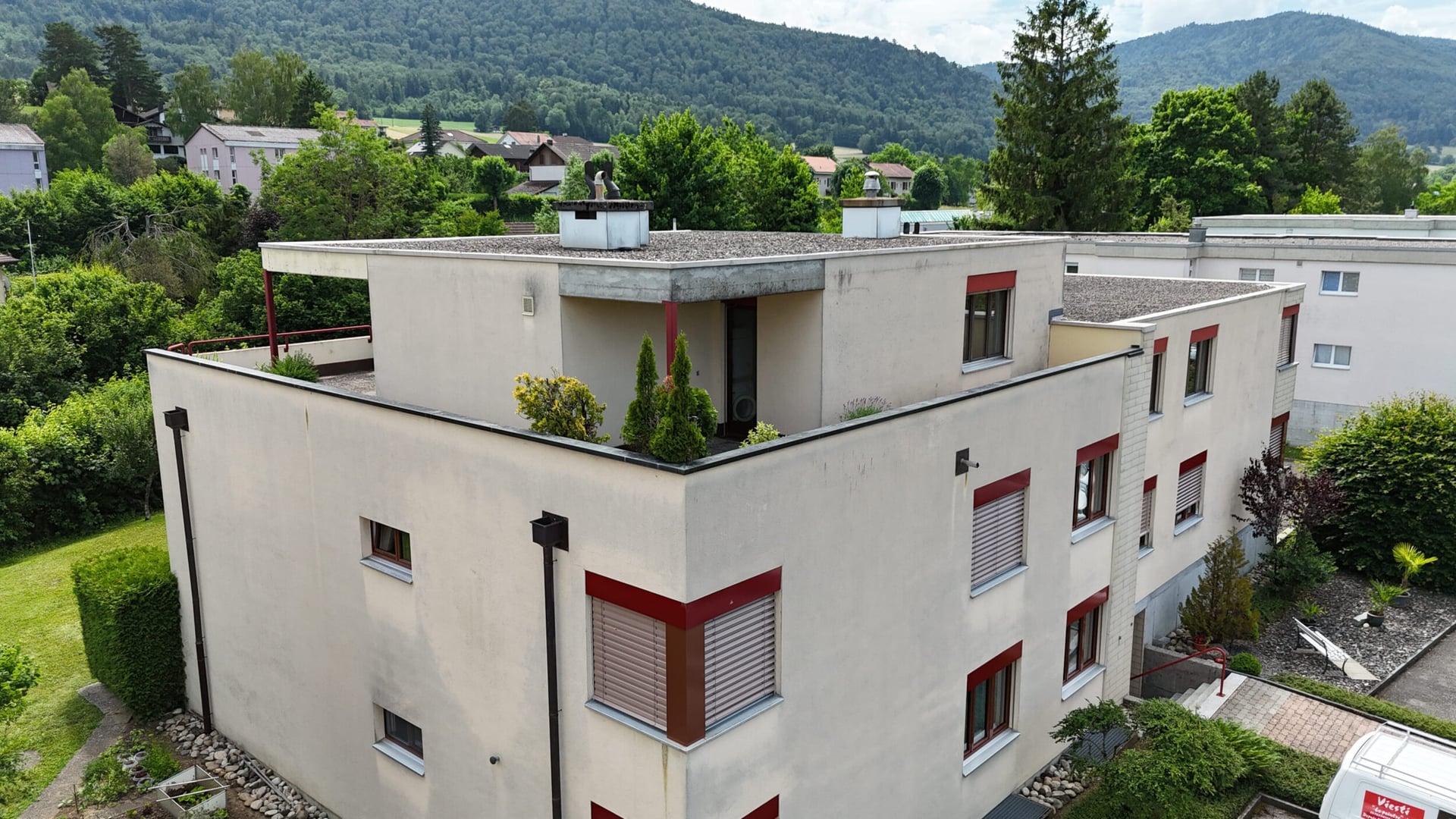 À Bassecourt spacieux attique 7.5 pièces de 170 m² à vendre - photo 1