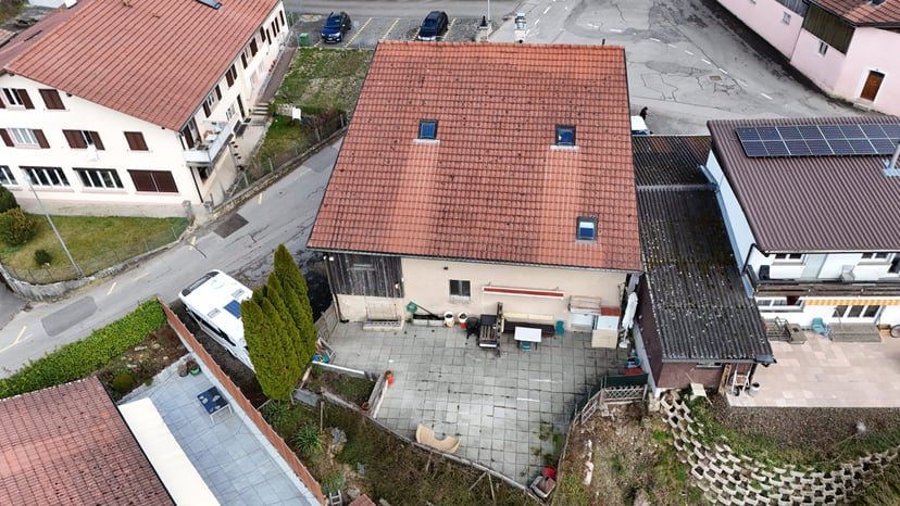 À vendre à Eschert charmante maison de 3 appartements - photo 2