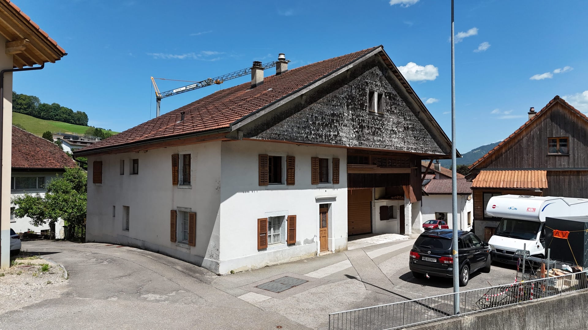 À vendre à Perrefitte maison de 7.5 pièces à rénover - photo 1