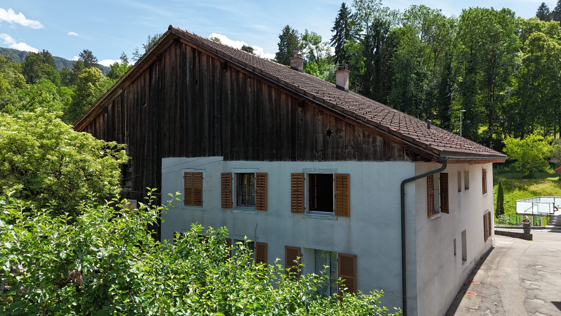 À vendre à Perrefitte maison de 7.5 pièces à rénover - photo 2