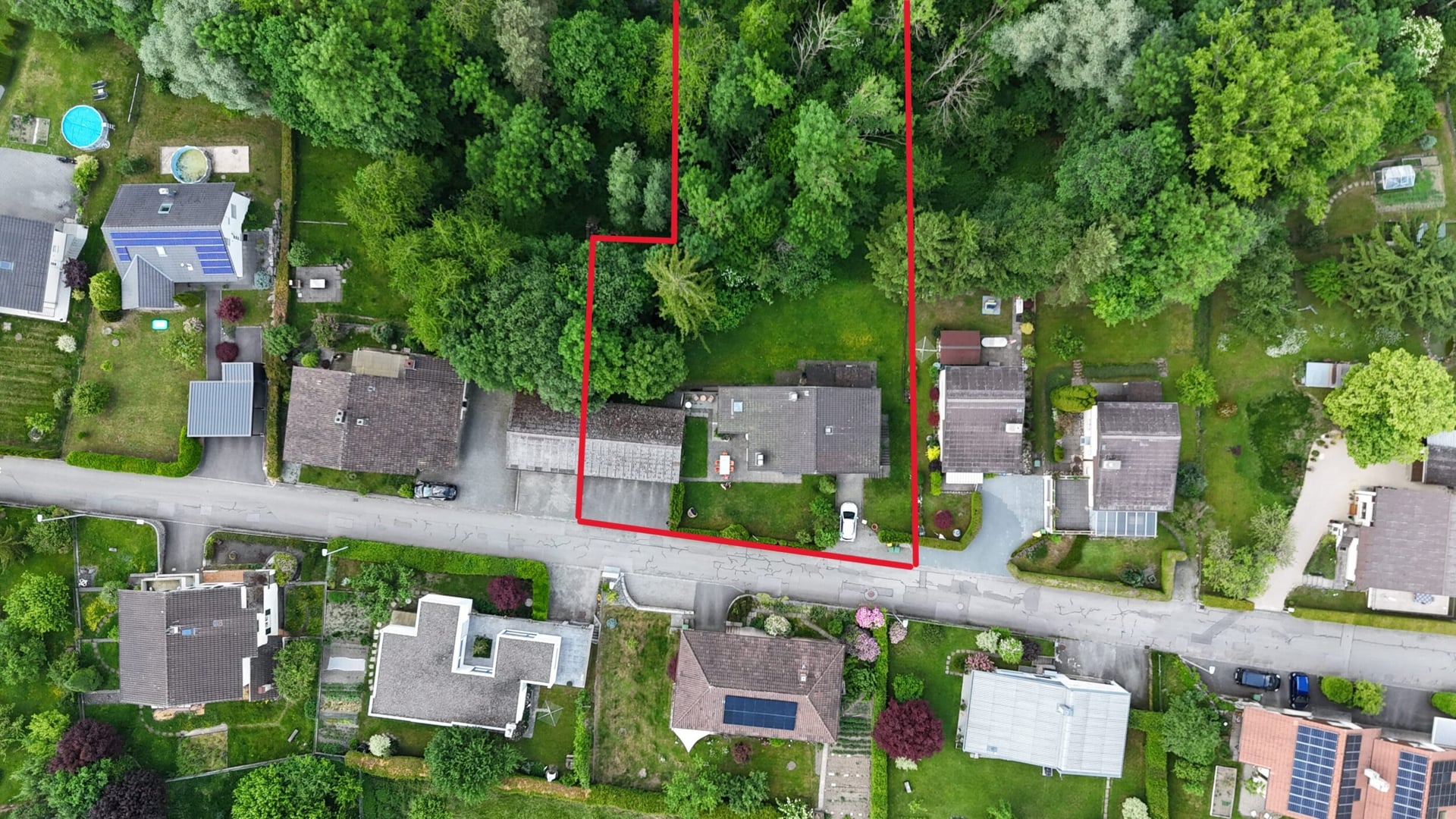 À vendre à Moutier maison familiale de 9.5 pièces - photo 2