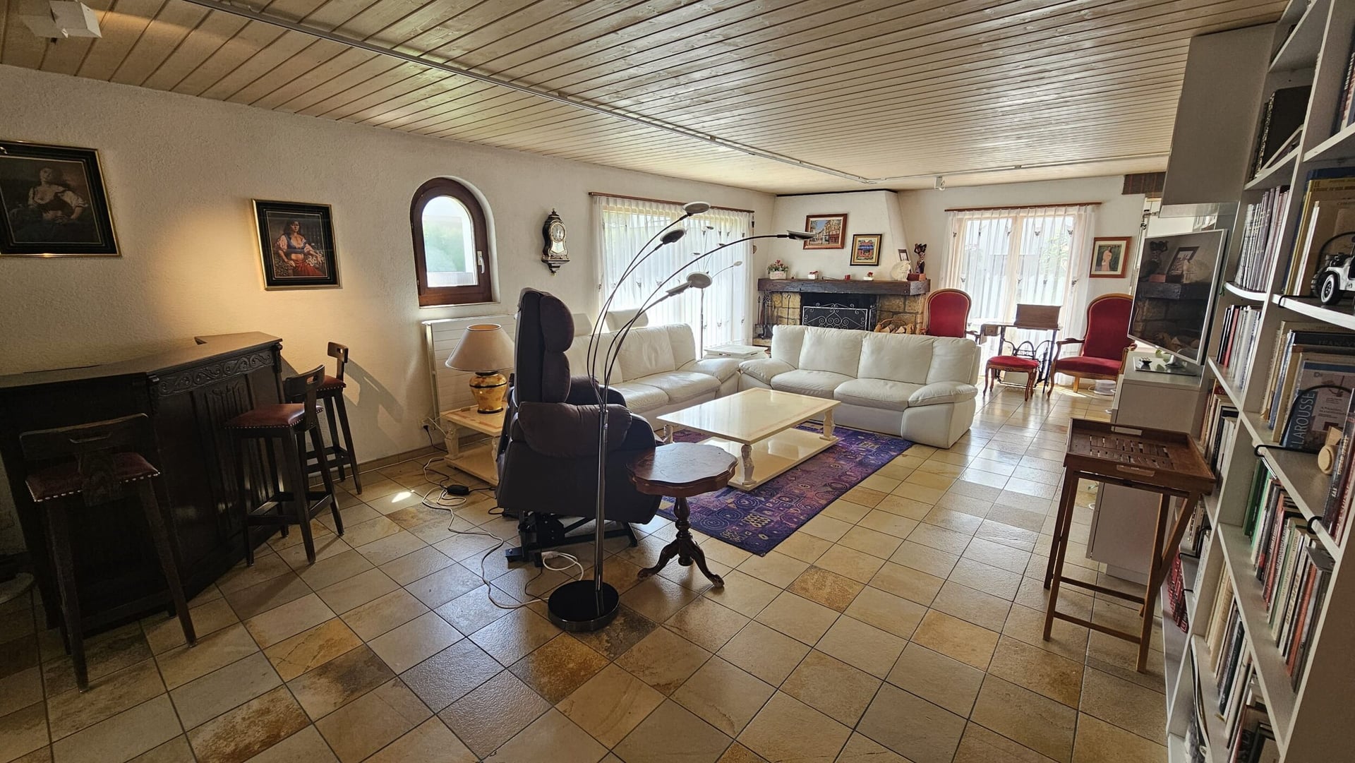 À vendre à Moutier maison familiale de 9.5 pièces - photo 3
