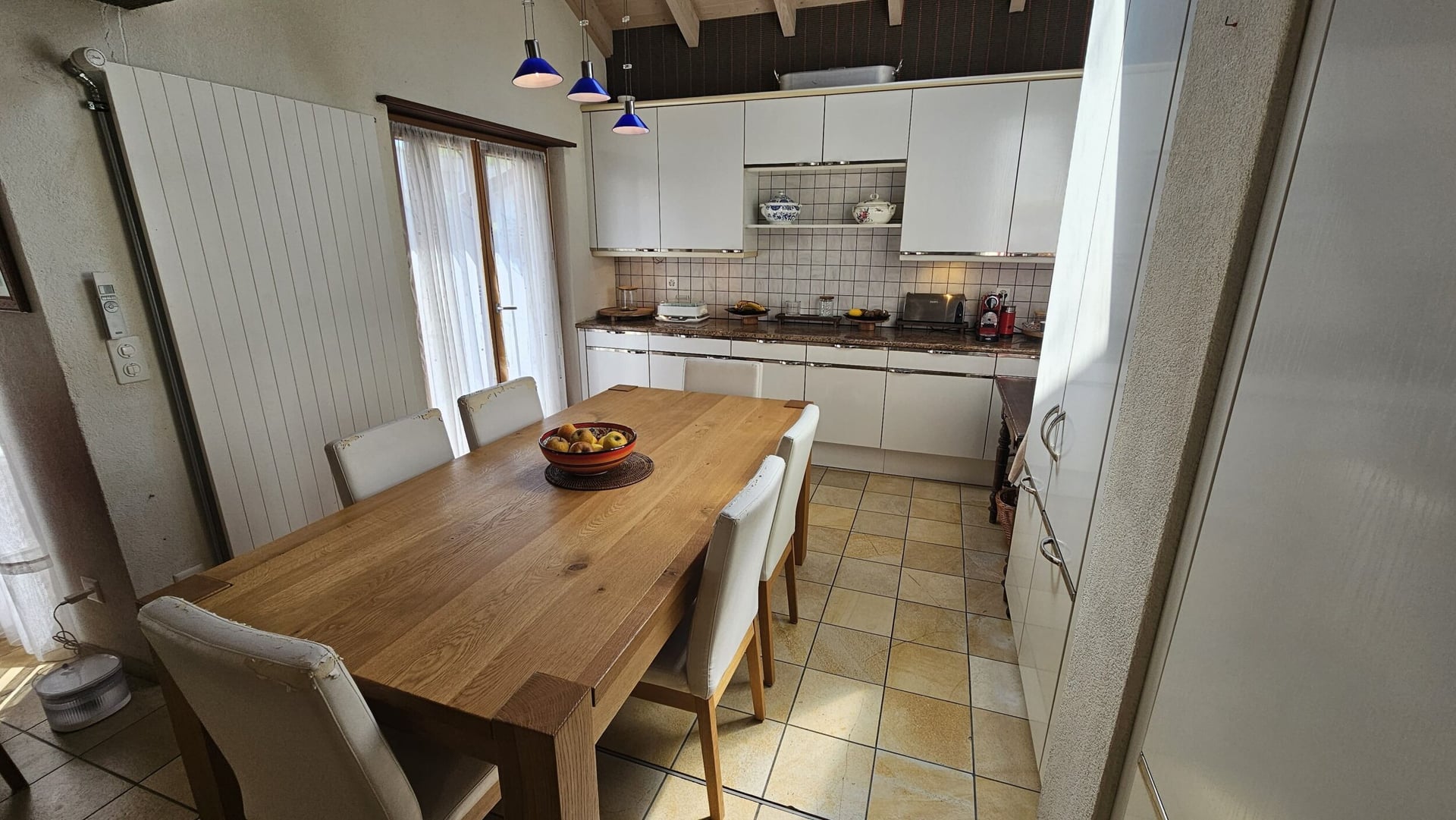 À vendre à Moutier maison familiale de 9.5 pièces - photo 3