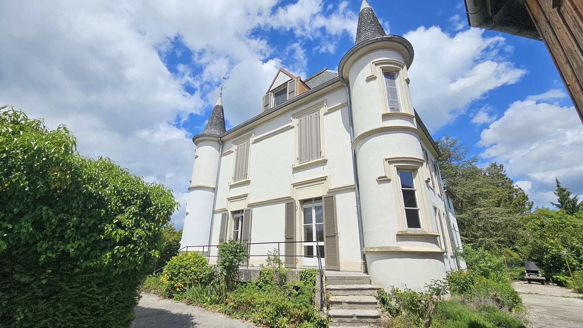 À vendre à Porrentruy maison de maître de 3 appartements - photo 5