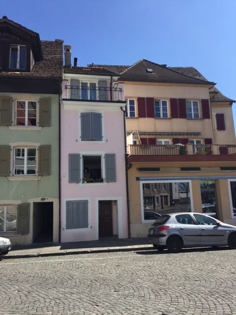 Immeuble de rendement à vendre en vieille-ville de Porrentruy - photo 1