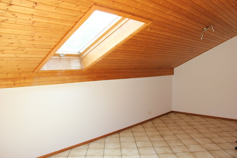 Glovelier - appartement de 2.5 pièces à louer - photo 2