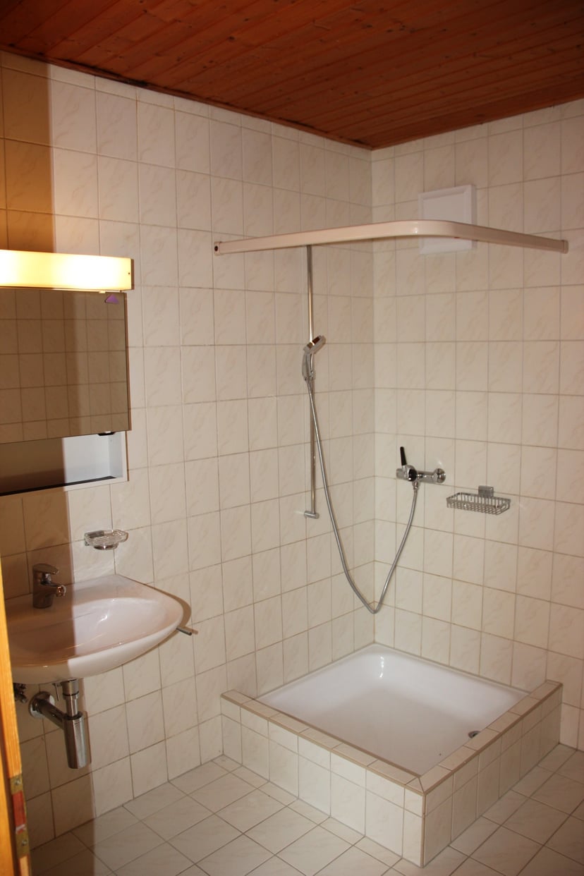 Glovelier - appartement de 2.5 pièces à louer - photo 3