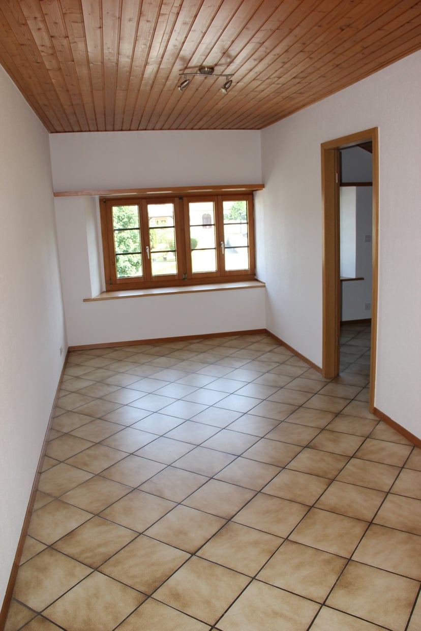 Glovelier - appartement de 2.5 pièces à louer - photo 4