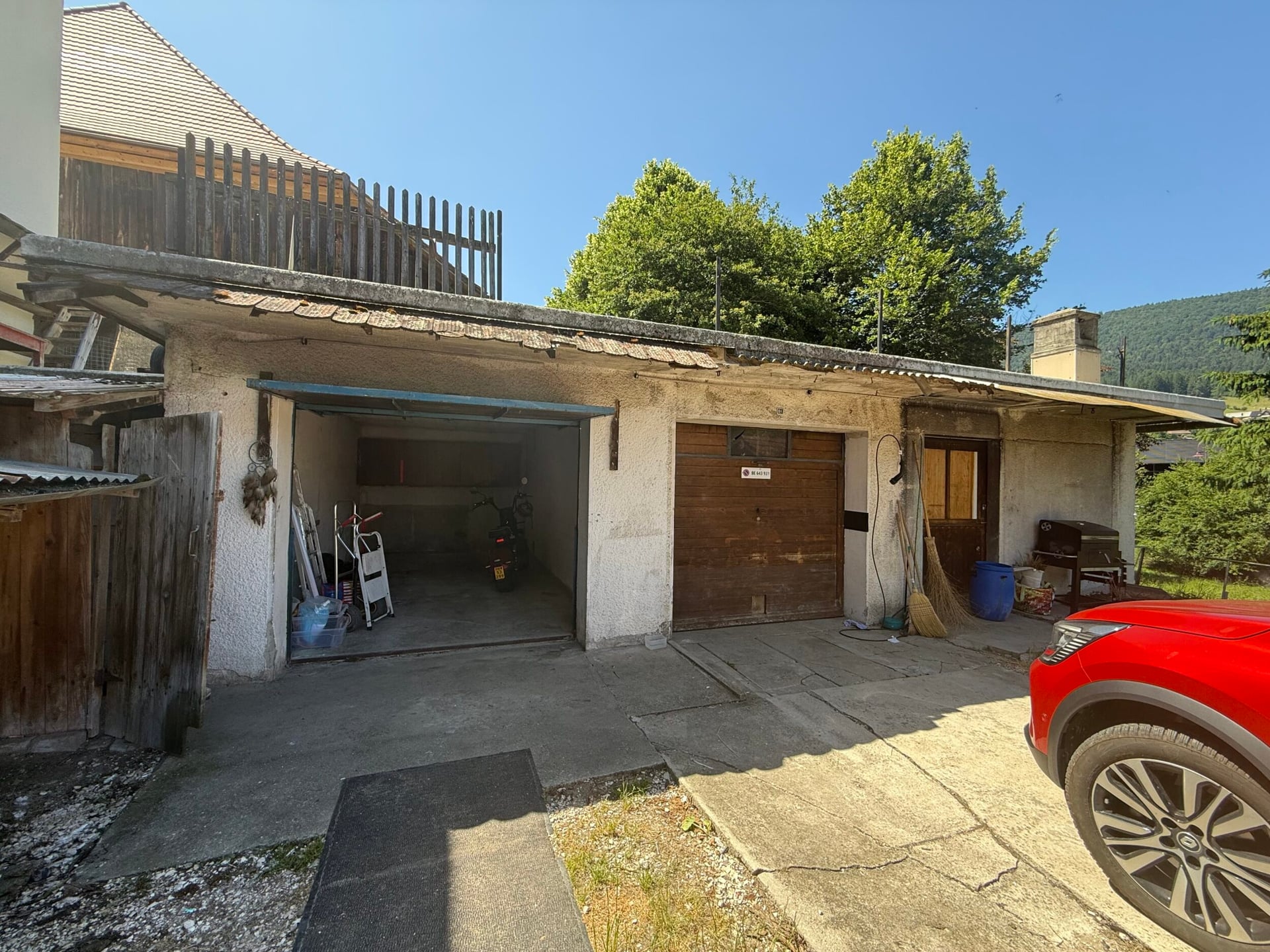 Garage d'environ 15 m² à louer à Malleray - photo 1