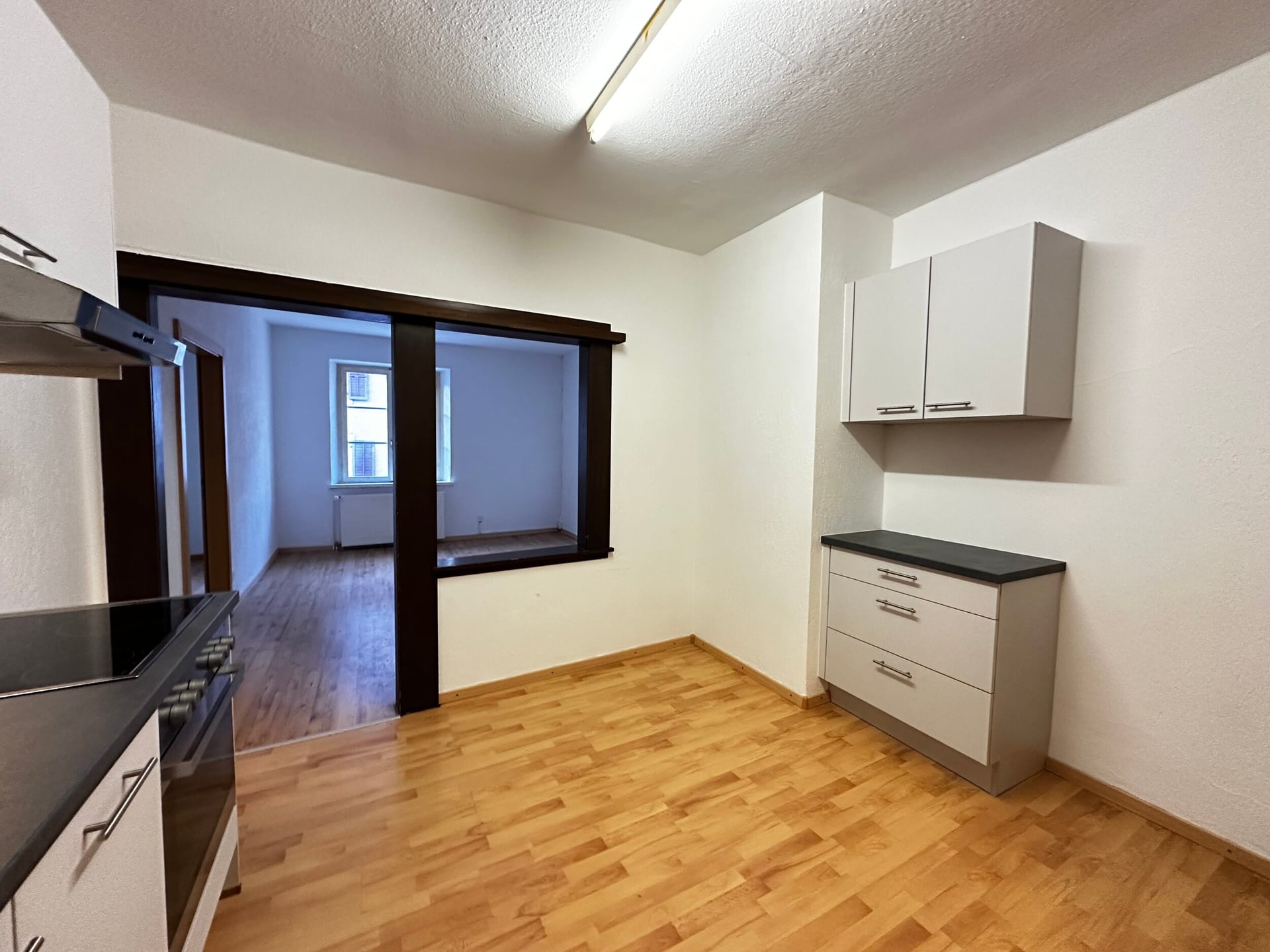 Appartement de 2.5 pièces à louer dans la vielle ville de Porrentruy - photo 2