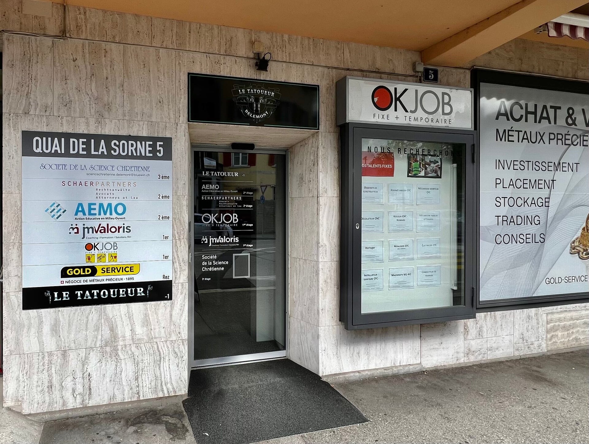 À louer à Delémont bureau de 6 pièces au 2ème étage - photo 2