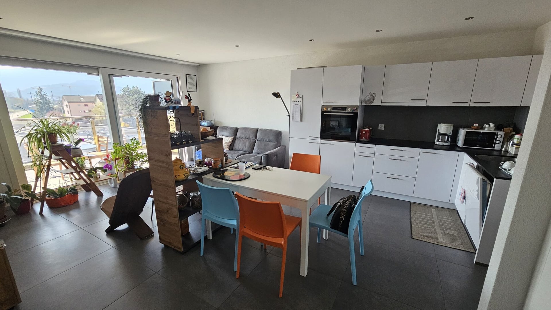 À louer à Delémont appartement de 2.5 pièces avec un balcon - photo 1