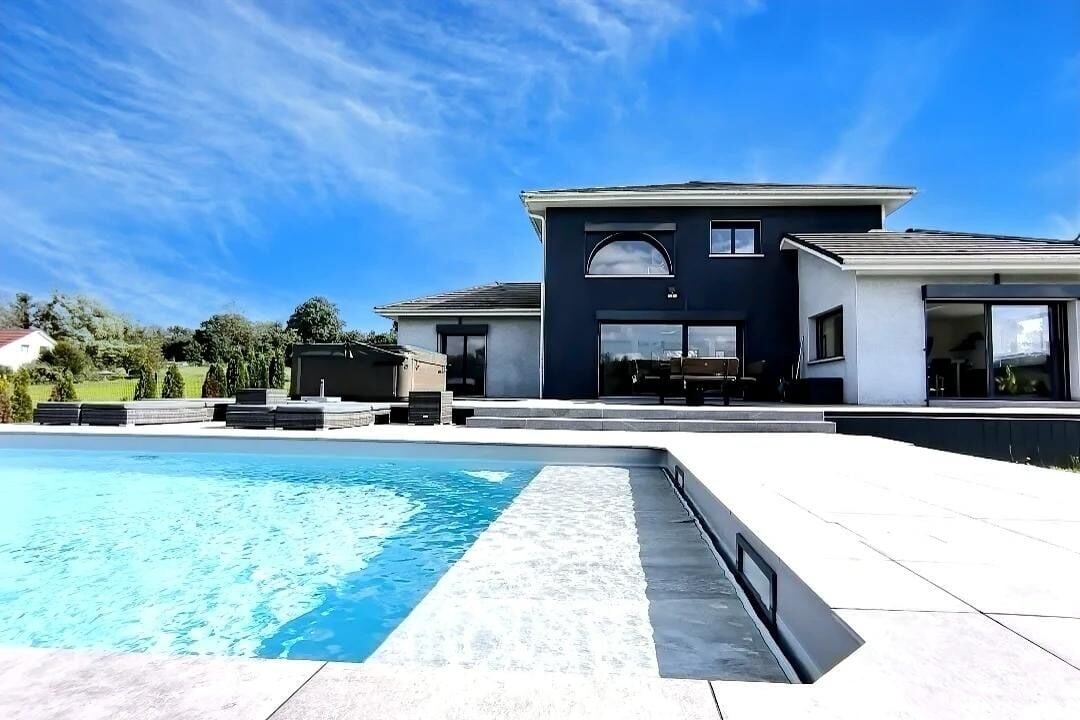 À I'isle sur le Doubs villa élégante de 8 pièces à vendre - photo 2