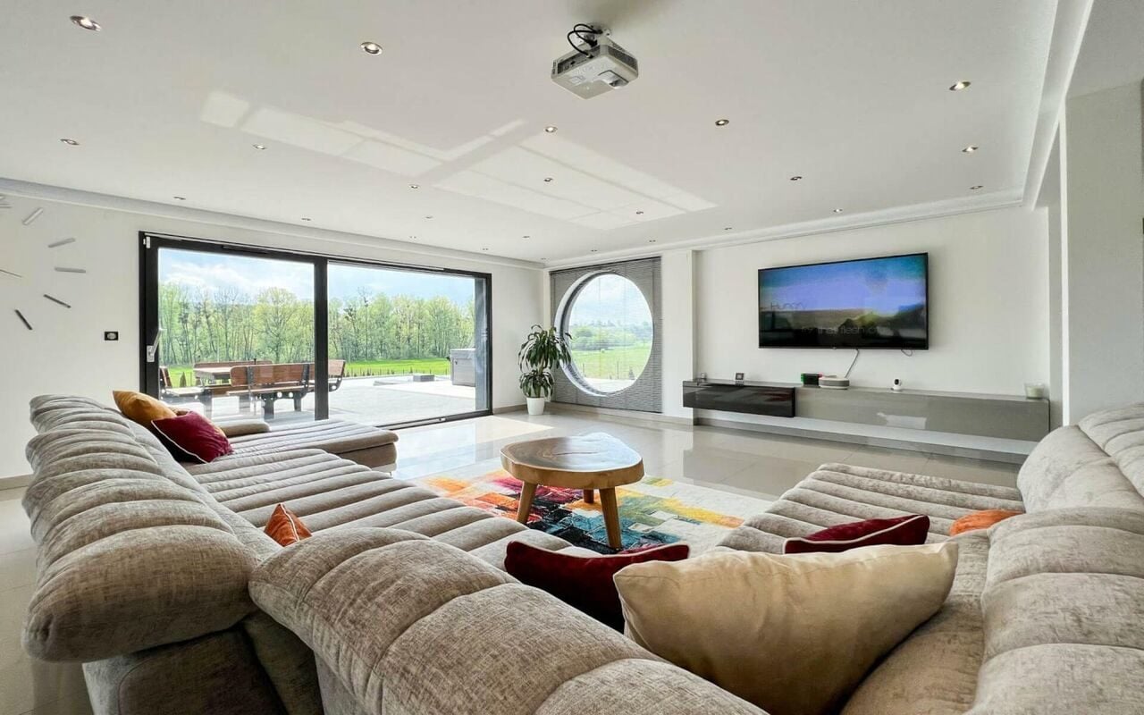 À I'isle sur le Doubs villa élégante de 8 pièces à vendre - photo 4