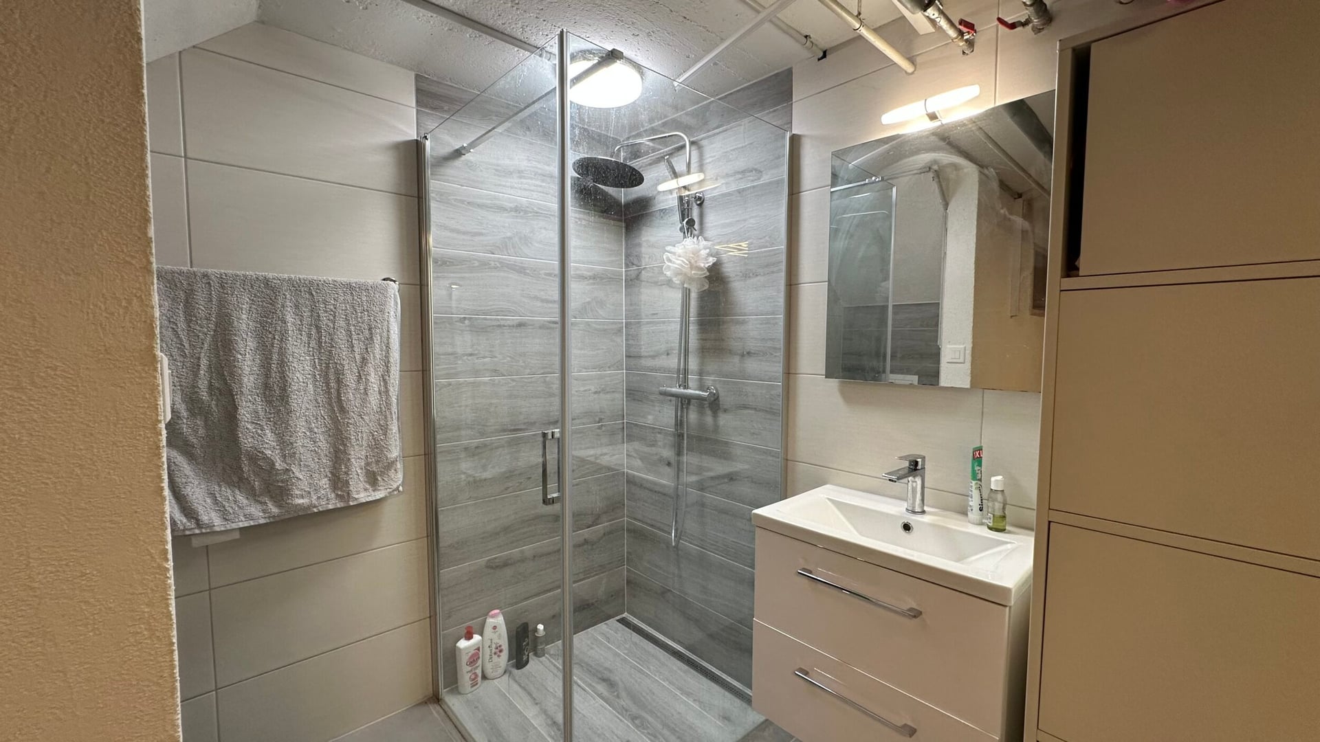 À vendre maison mitoyenne de 6 pièces à Moutier - photo 5