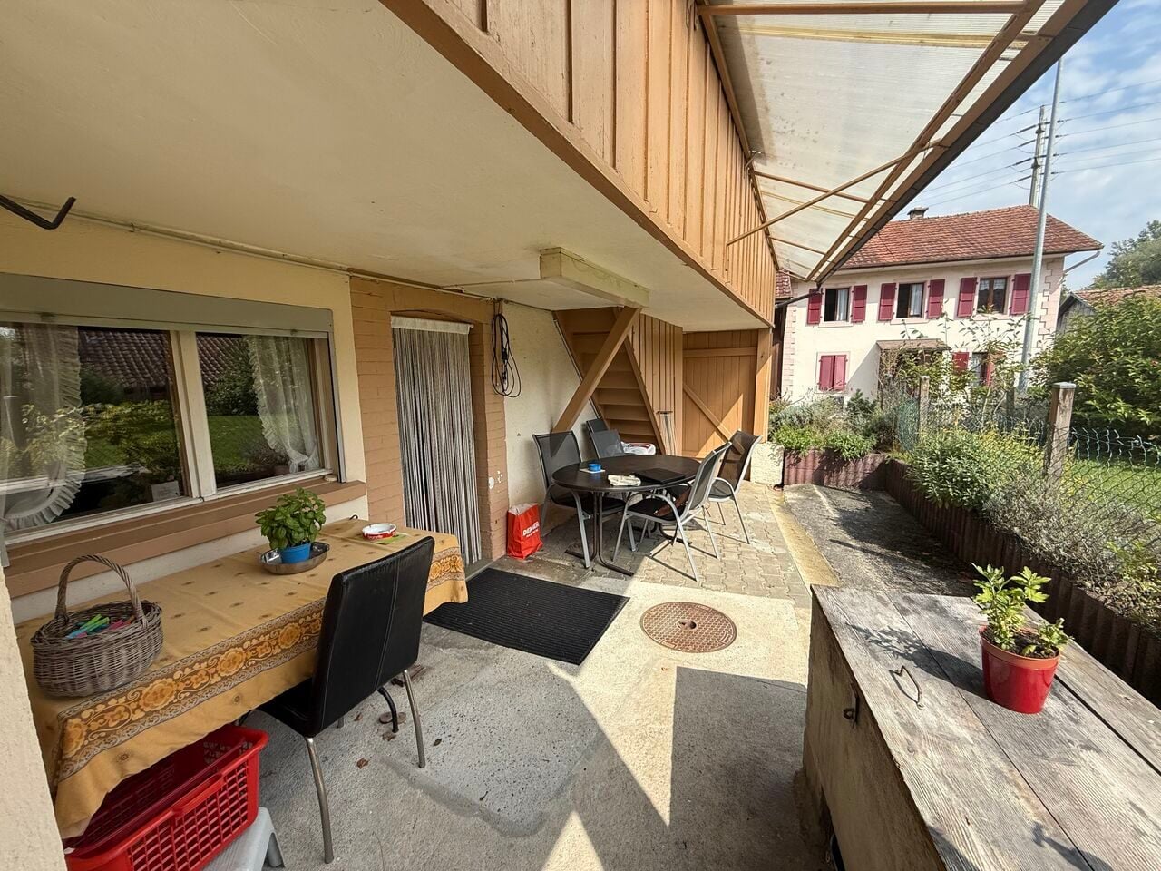 Située à Courfaivre maison de 2 appartements à vendre - photo 3