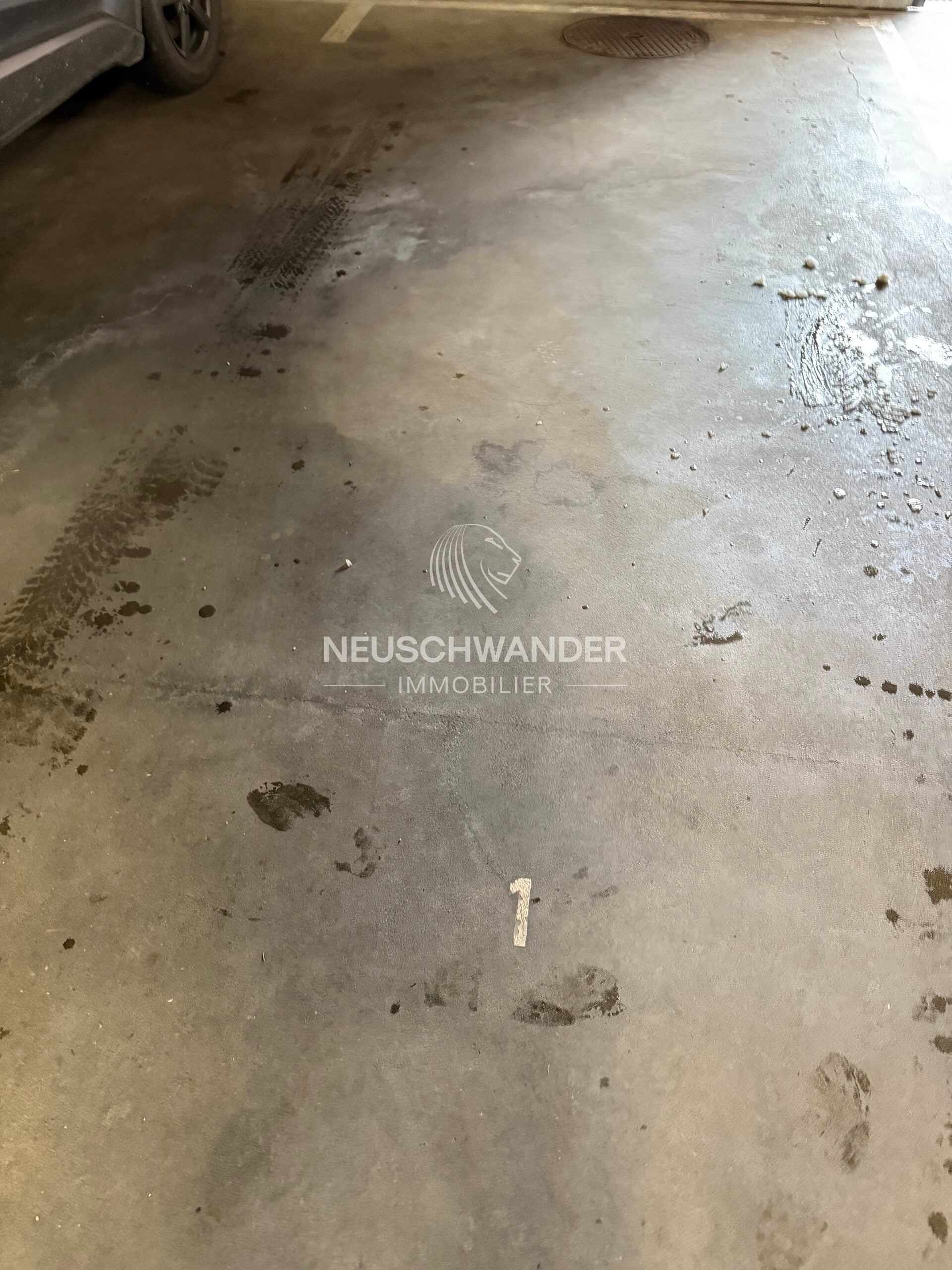 À vendre dans un parking souterrain 1 place de parc à Delémont - photo 5