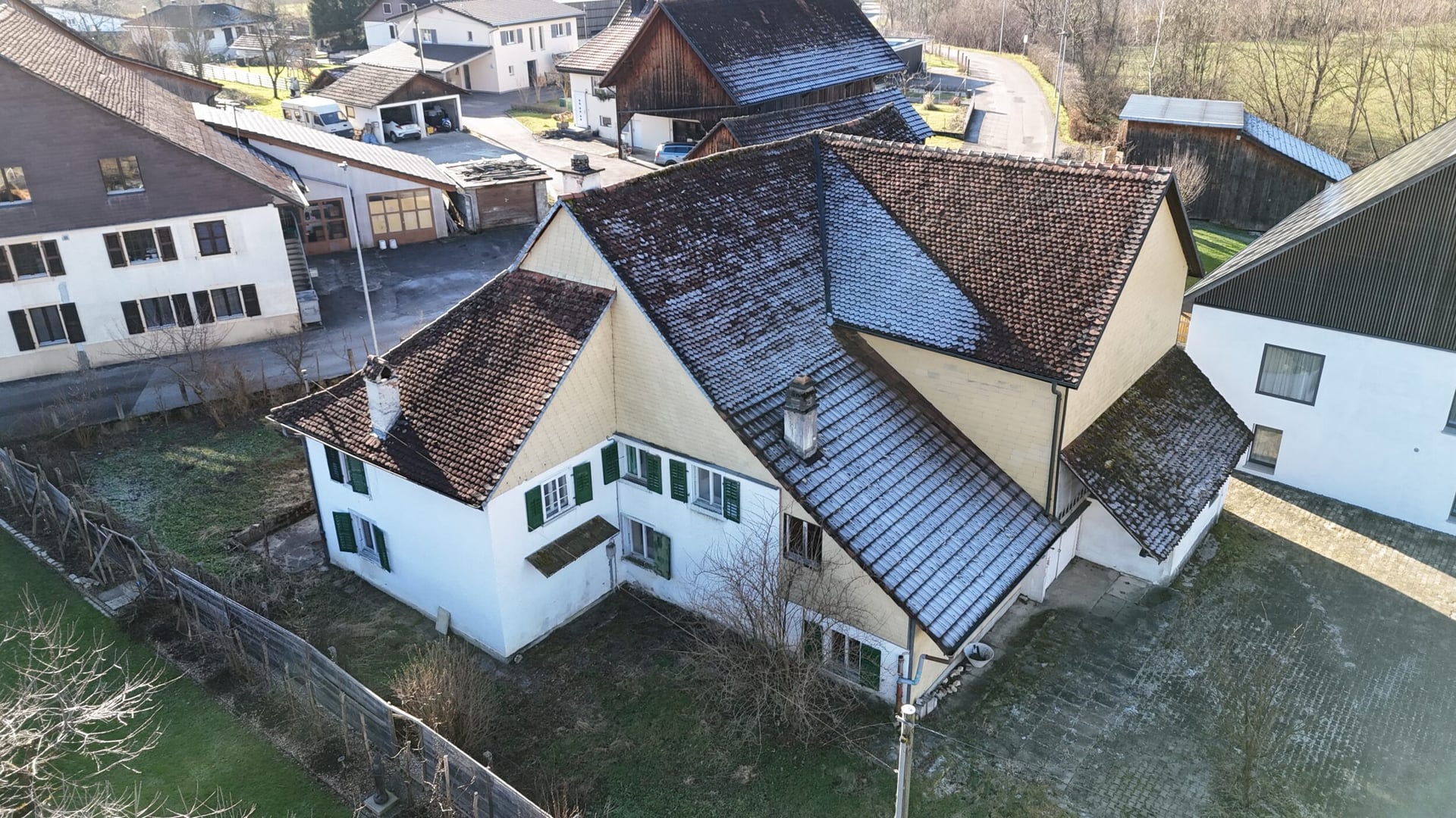 À vendre maison familiale de 5.5 pièces à rénover à Corban - photo 1