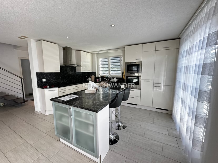 Maison familiale de 5.5 pièces à vendre à Bassecourt - photo 5