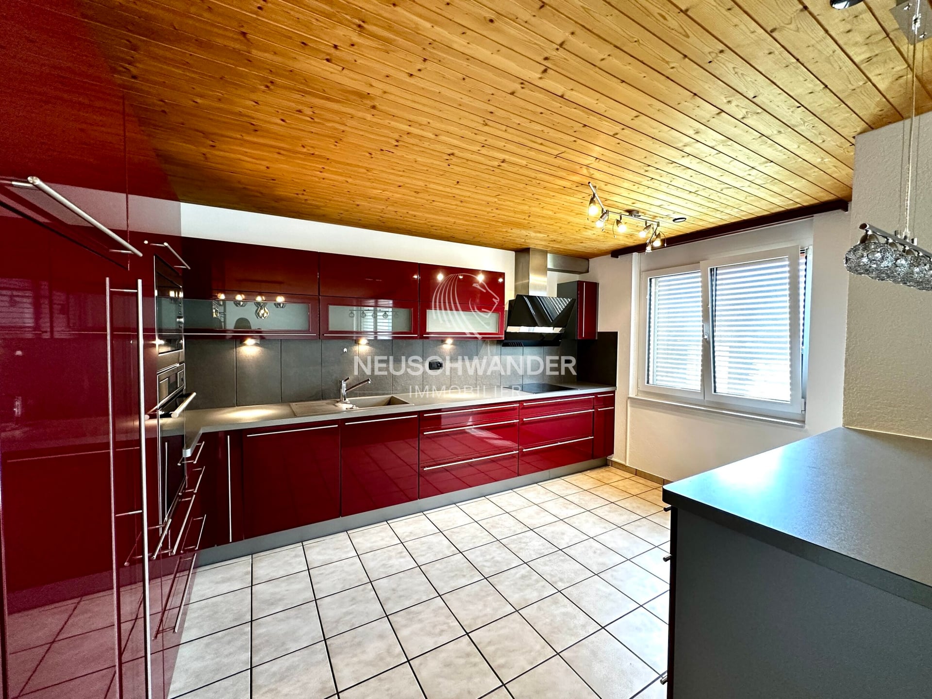 À Moutier appartement de 4.5 pièces au 2ème étage à vendre - photo 2