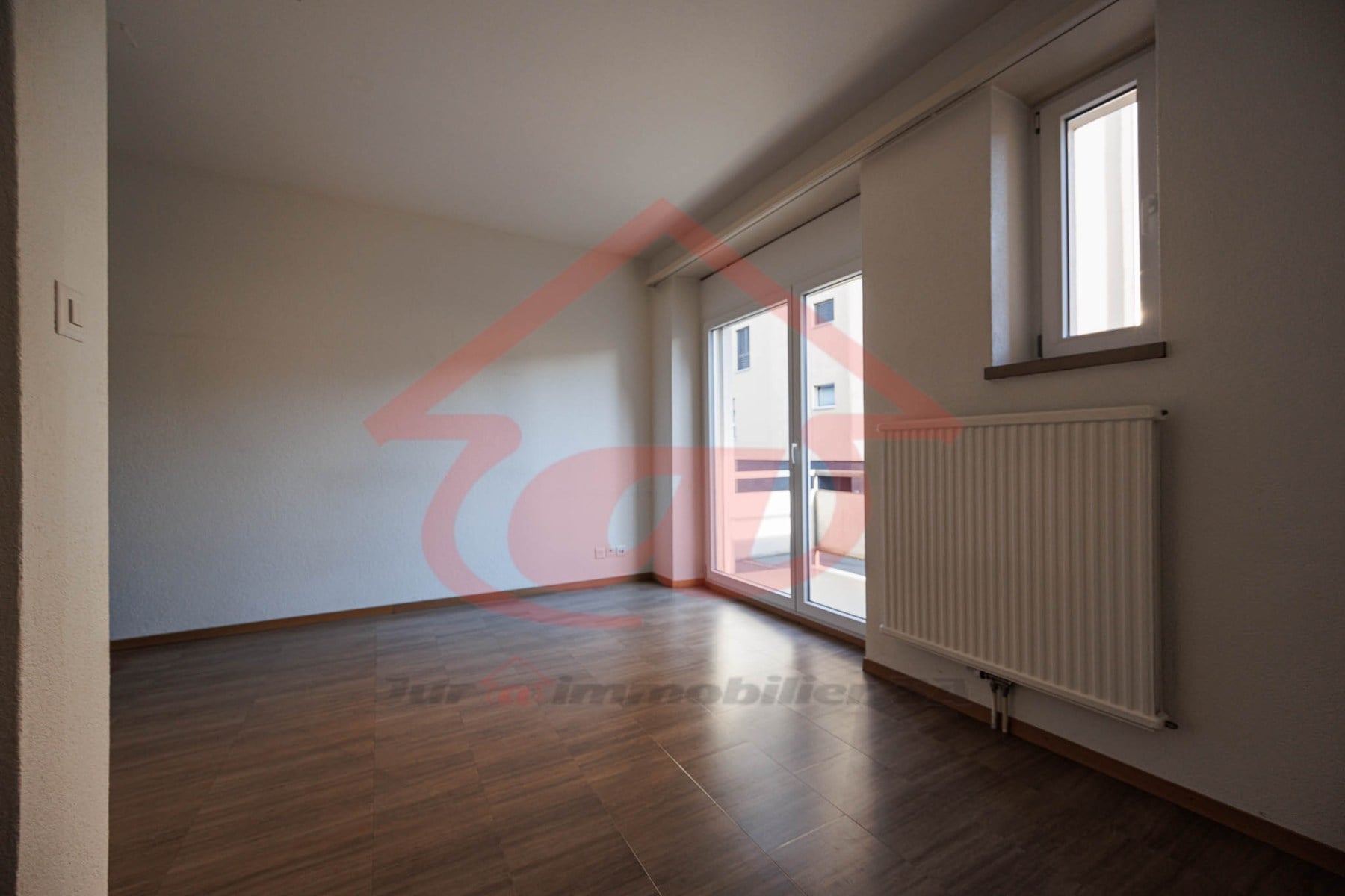Bureau de 1 pièce au 1er étage - photo 2