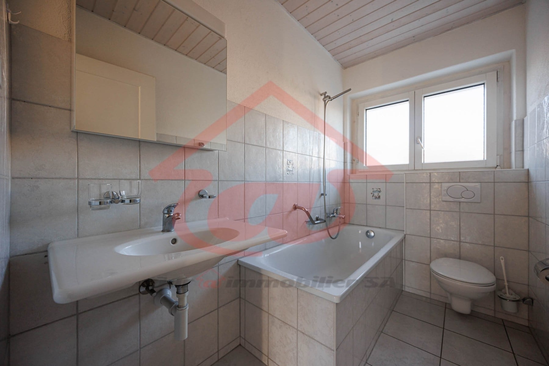 Appartement de 4 pièces au 3ème étage - photo 3