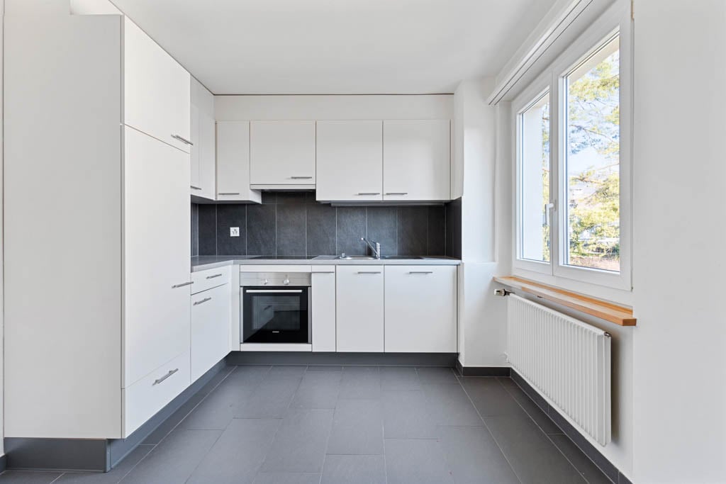 Appartement de 4 pièces au 1er étage à Delémont - photo 2