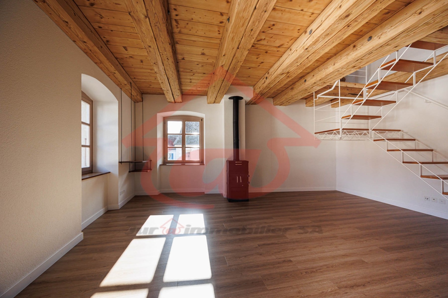 Attique de 2 pièces en duplex rénové - photo 4